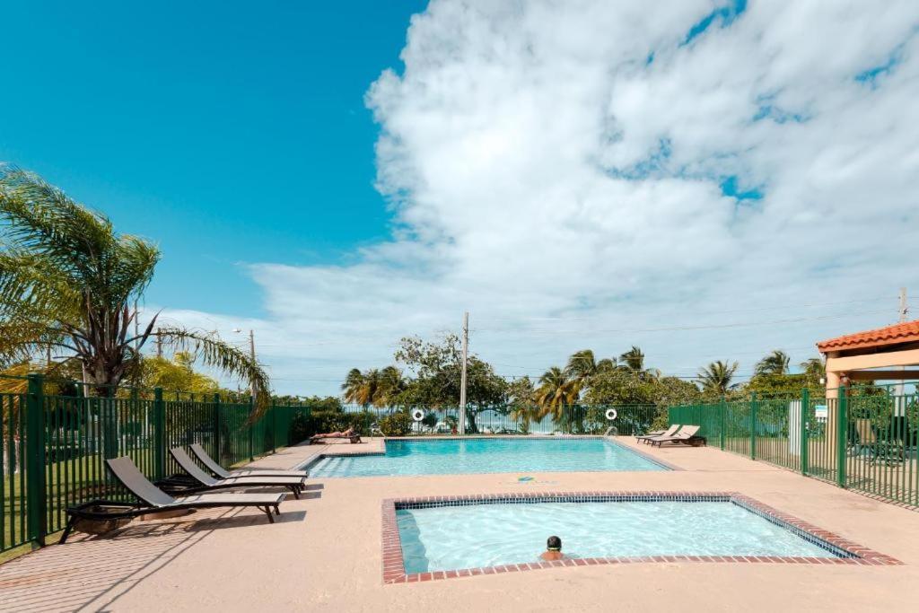 Oceania Apartments At Arecibo 681 Ocean Drive Luaran gambar